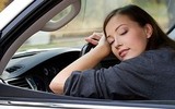 [ẢNH] Làm sao để tránh buồn ngủ khi ngồi sau vô lăng?